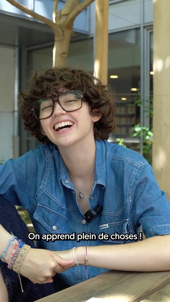 ✨ Le talent se cultive et s'exprime aussi à l'UCLy.
Aujourd'hui, on met à l'honneur Lili-Clémentine, étudiante en Licen