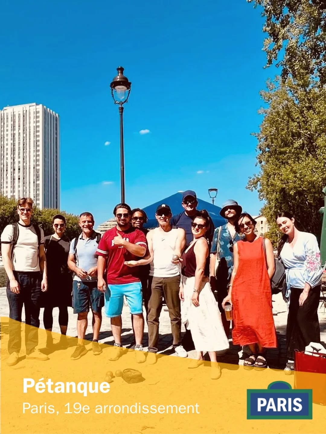 🇫🇷 Apprendre le français et découvrir Paris
« Pétanque au bord du bassin de la Villette (19e arrondissement) »
🔍 C’