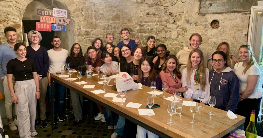 Summer in Lyon student edition ☀️ French lessons, new friendships, new streets, cafés and a new culture! Our students ha