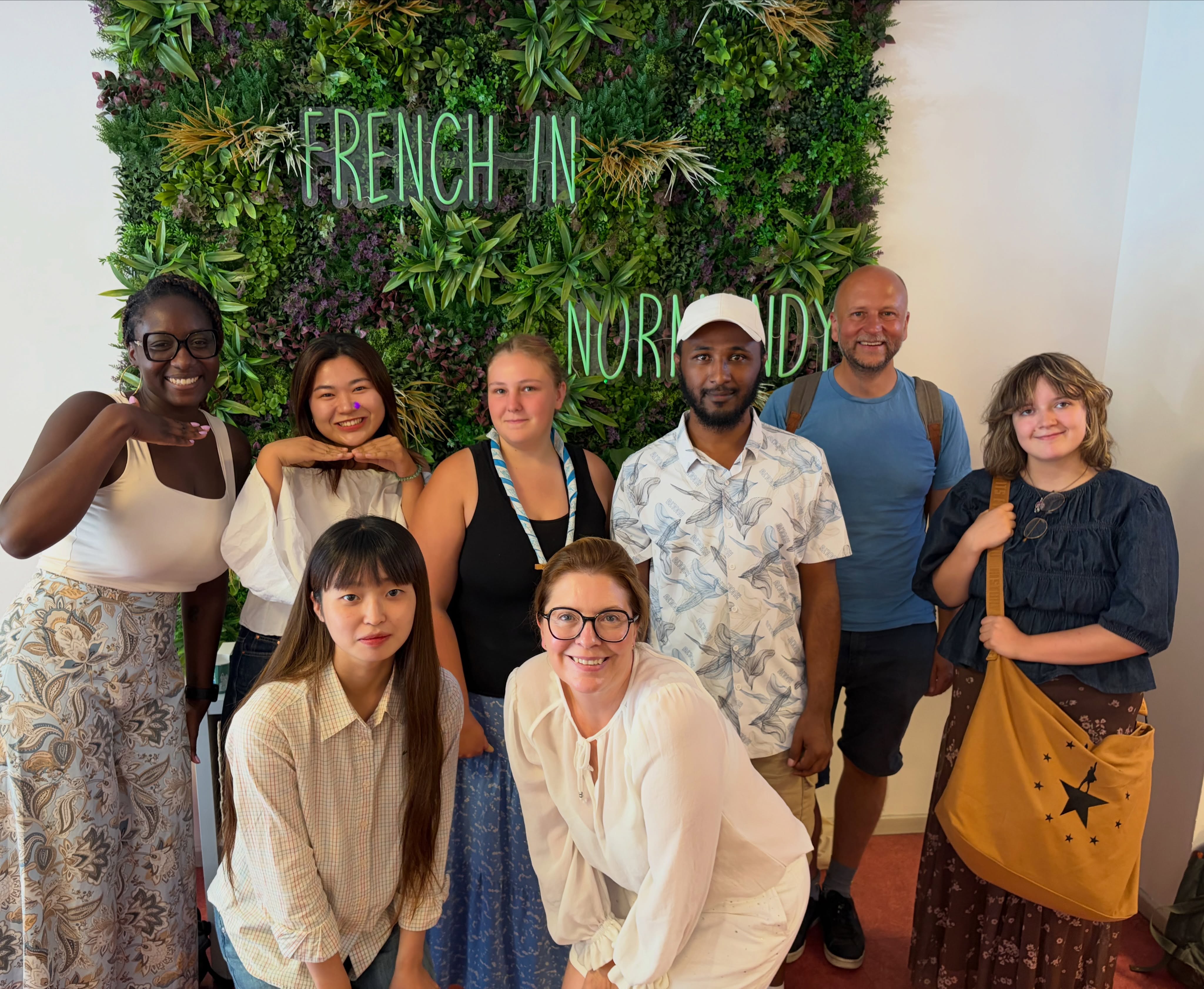 Aude et ses étudiants de la semaine ! 🎓
Chez French in Normandy, l’apprentissage du français se fait dans une ambiance