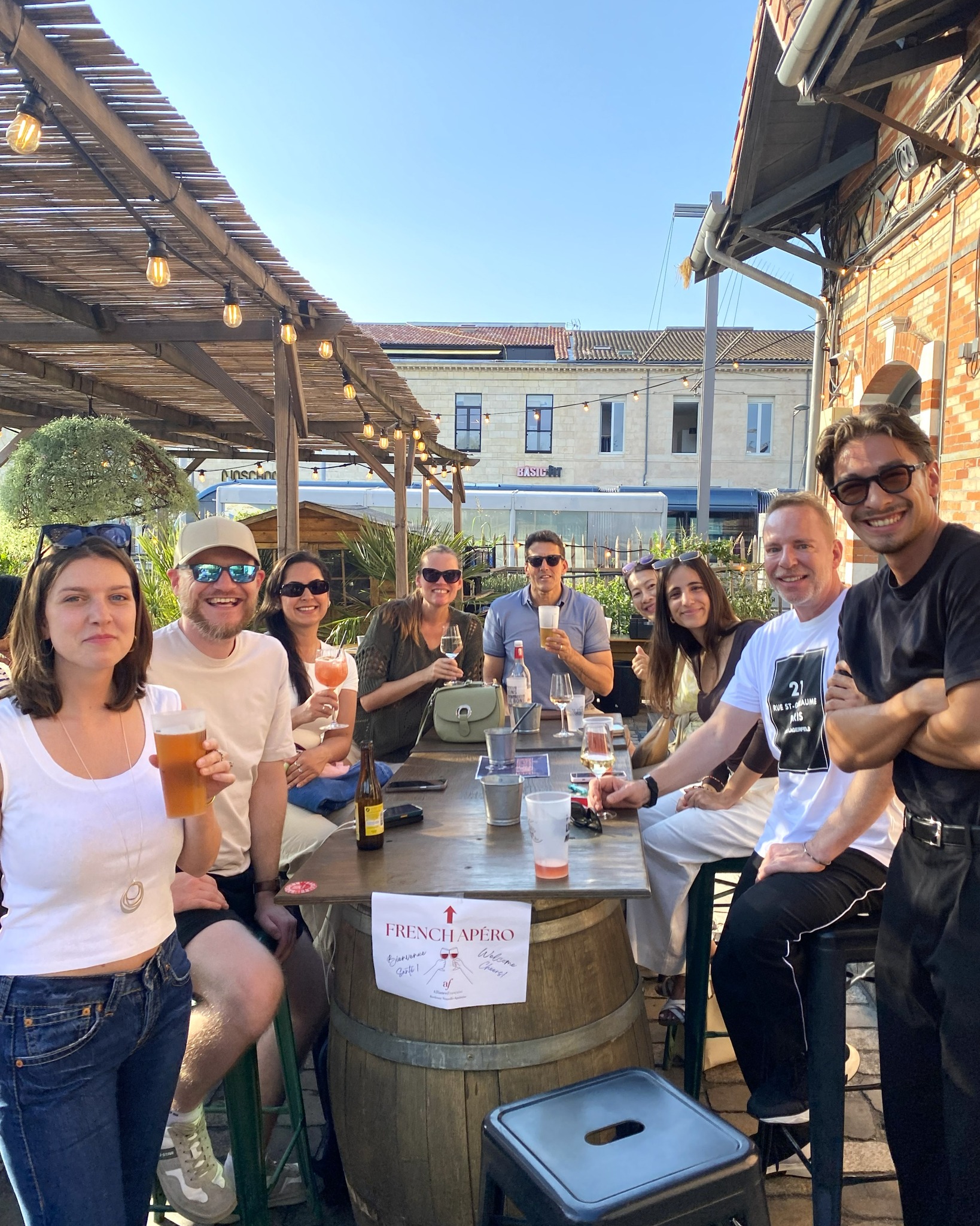Après les cours de français 📚, nos étudiants internationaux font toujours de belles rencontres autour de notre French A