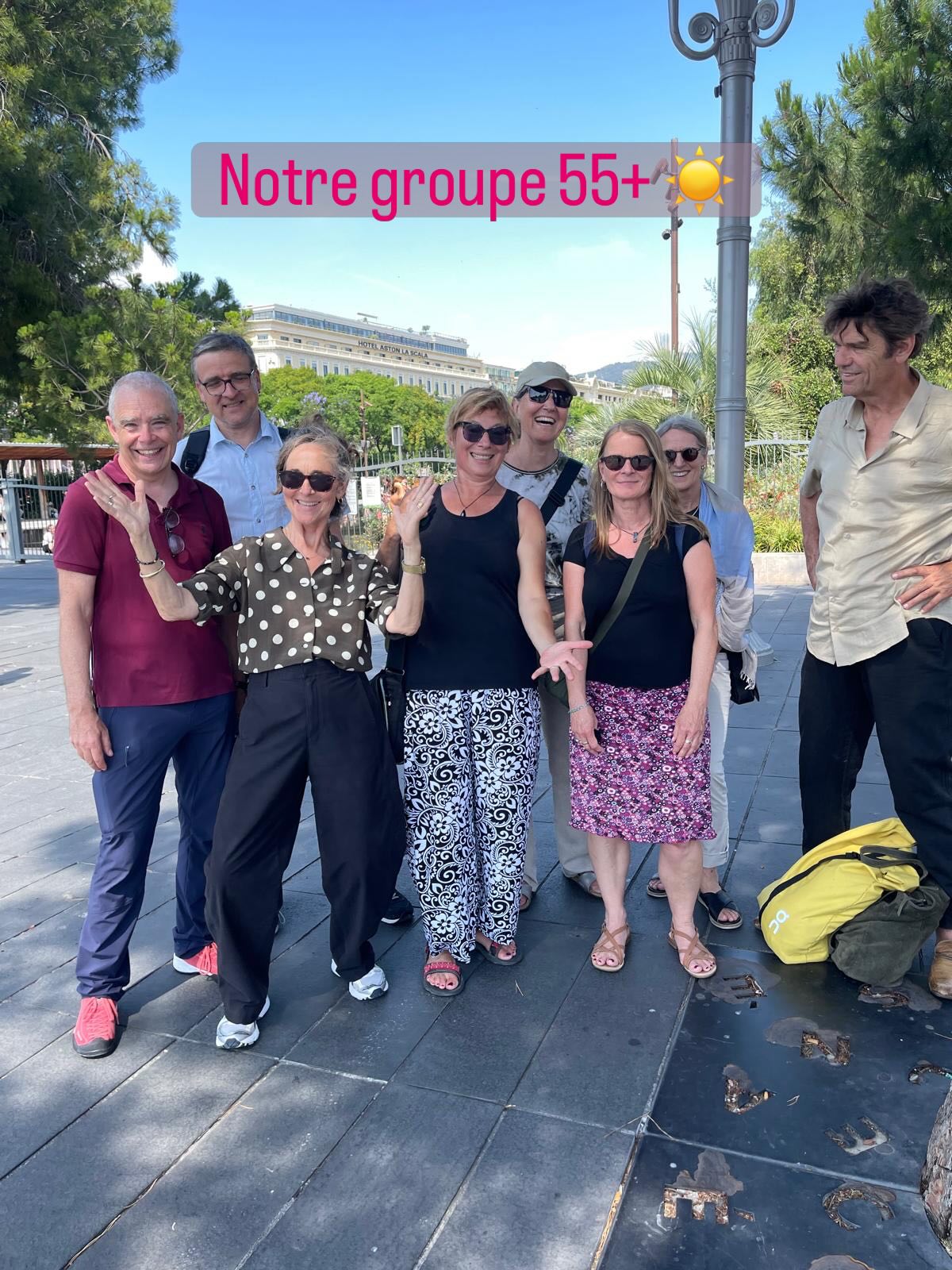 Nos programmes 55+ proposent des cours de français le matin et des excursions en groupe l’après midi.
Un équilibre parf
