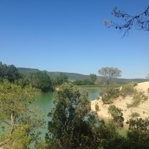 Le lac de Claret 🤽♀️🏊♂️🤸♂️🚣♀️
#lacdeclaret #LoveiLP #summer #activities #apprentissage #learnfrench #montpellier