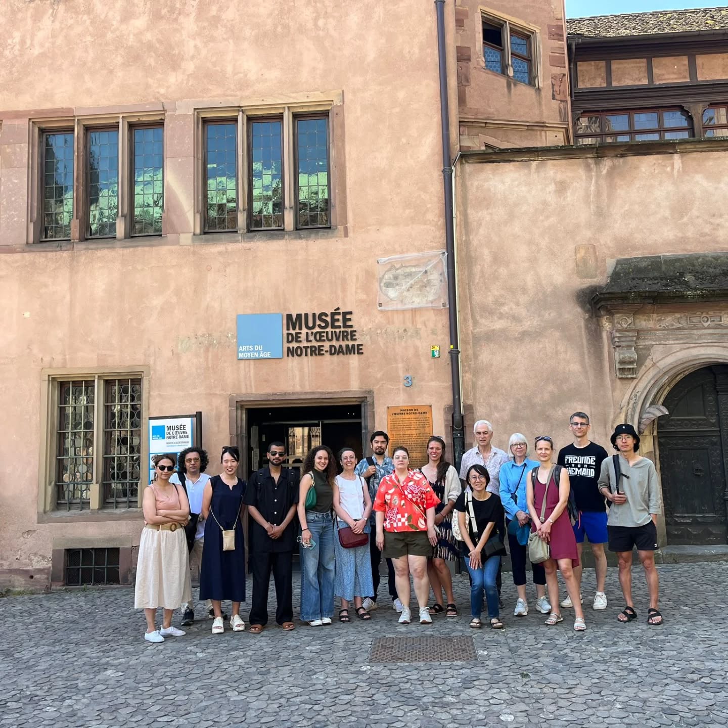 📚🇫🇷 Apprendre le français autrement !
Cette semaine, nos étudiants de Stralang ont découvert le Musée de l’Œuvre Notr